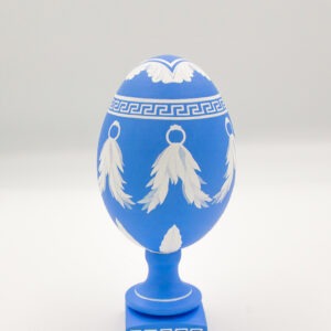 This is a white and blue egg art decorations goose eggshell